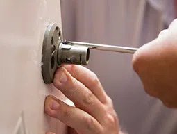 Security Locksmith Services Gary, IN 219-728-5187 - 18-Emergency-Opening